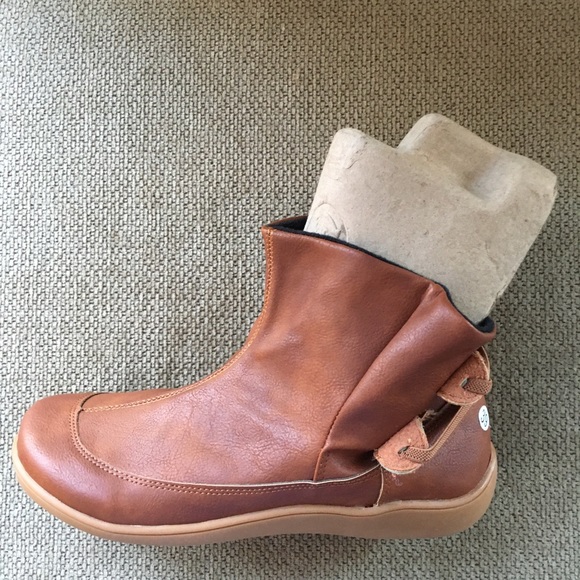 Woman boots - Picture 3 of 4